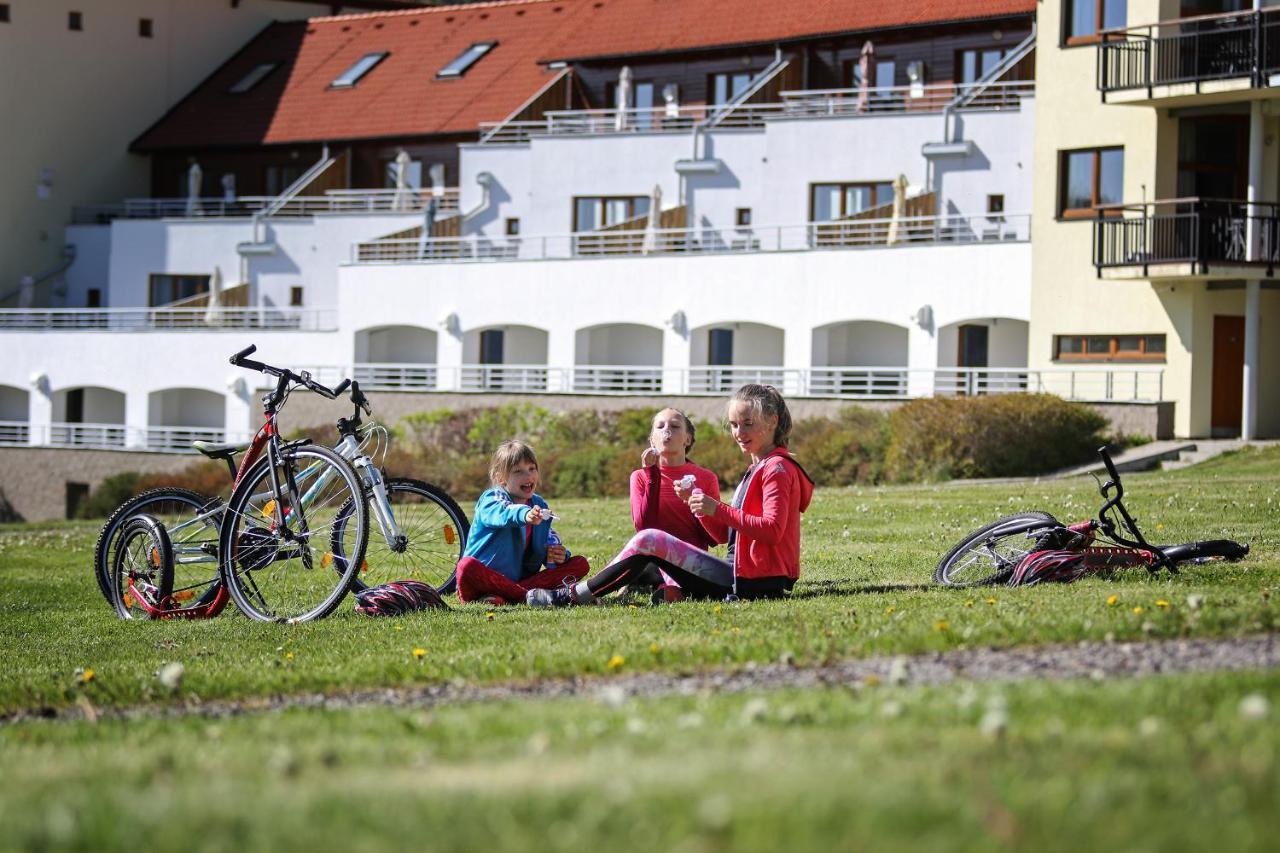Lipno Lake Resort Lipno nad Vltavou Eksteriør bilde